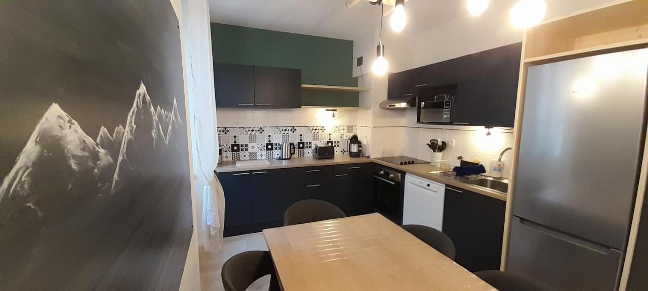 Tres Bel Appartement T3 Hyper Centre Entierement Renove En 2022 Luz-Saint-Sauveur Eksteriør billede
